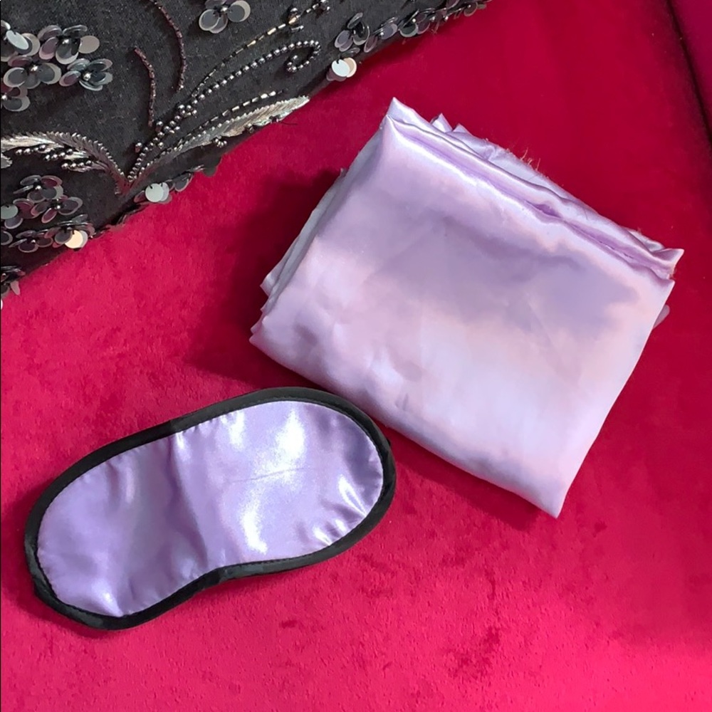 Satin sleeping mask & pillow case